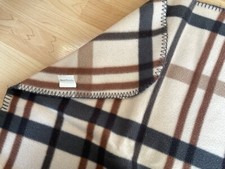 Schöne warme Fleece Decke
