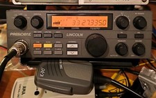 President Lincoln 1 CB/Amateurgerät mit kpo Handmikro und Montagebügel
