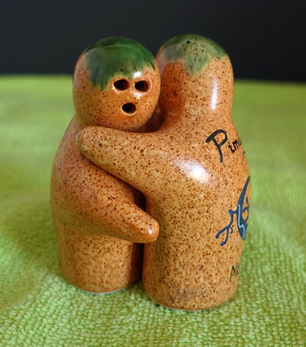 Salz und pfefferstreuer - und,