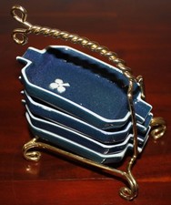 4 alte kleine Aschenbecher in