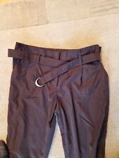 NEU und ungetragen! Damenhose von RIANI mit Gürtel, in Gr. 42, Farbe Dunkelbraun