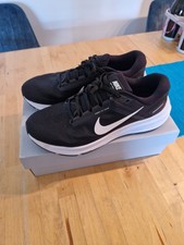 NEU! Nike Air Zoom Structure 24, schwarz,  Größe 42,5