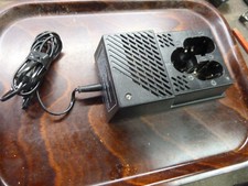 Ladegerät  AEG UC   325 136  - 2,4- 12V  24W, Akku Ladegerät Schnellladegerät