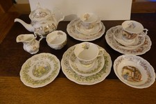 Wunderschönes Royal Doulton Bone China  Brambly Hedge Tee-Porzellan, 14 Teile