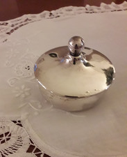 Kleine silberfarbene Dose mit Deckel (versilbert?), ca. 8 cm Durchmesser