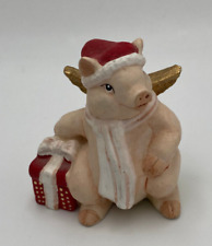 Dekofigur Weihnachtsschwein, mit Geschenk und Flügeln, ca. 8 cm hoch