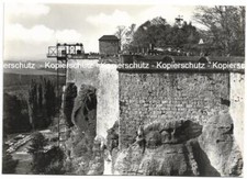 Postkarte - AK Königstein, Sächs. Schweiz, alter u. neuer Lastenaufzug, Panorama