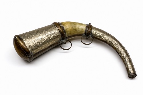 Antikes pulverhorn jagd - antikes,