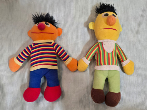 Ernie und bert stoffpuppen - ernie,