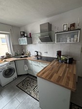 Einbauküche mit Elektrogeräten