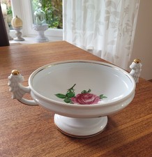 Tafelaufsatz/Fußschale mit Löwenkopf-Griffen, Tettau Atelier