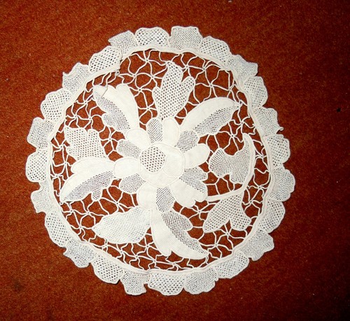 Kleine runde spitzendecke - kleine,