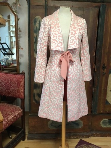Miss vintage noa - by,