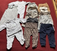 15 Teile Baby Kleidungspaket Gr. 50 56 62 68 Unisex Hosen Strampler Set