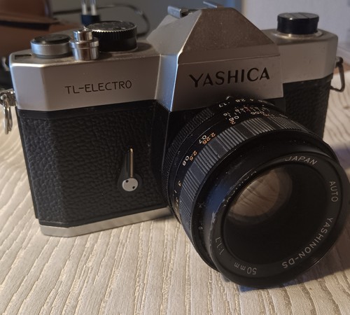 Yashica electro analog - yashica,