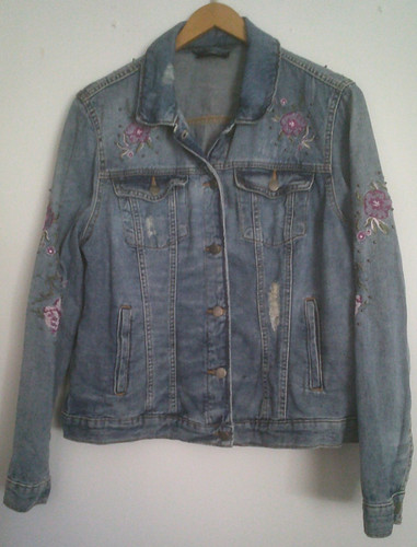 Blaue jeansjacke mit - blaue,
