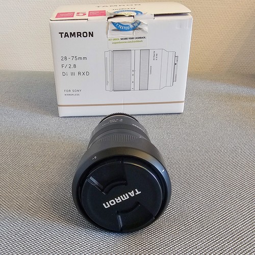 Tamron 28mm di iii - f2.8,
