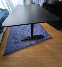 IKEA BEKANT Schreibtisch, Schwarz, Höhenverstellbar mit Kabelnetz