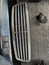 Original Mercedes-Benz C-Klasse W203 Kühlergrill A2038800183