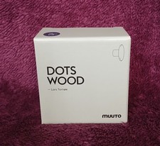 Neu im Karton Muuto Dots Holz