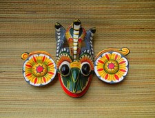 Göttermaske traditionell aus