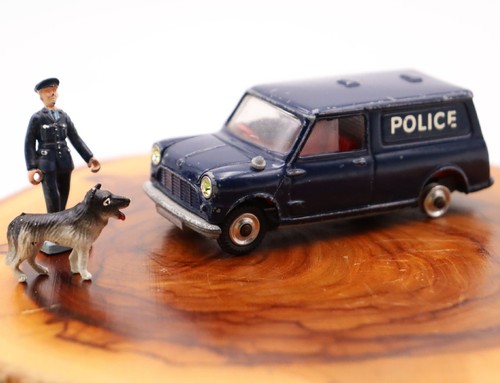 Corgi toys 448 austin mini - corgi,