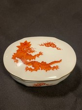 Meissen kleine Dose, Dekor Ming Drache rot mit Goldrand