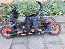 Skikes v07 Plus mit neuwertigen Teleskopstöcken  und neuem Zubehör