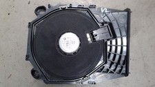 Subwoofer Zentralbass Vorne Links BMW X1 sDrive18i Aut. Bj 2011 E84 2677984