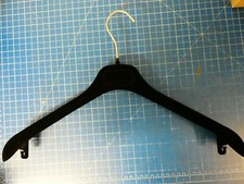 4 Kleiderbügel mit Rockhaken Kunststoff beflockt Anti-Rutsch 42cm breit S-3575