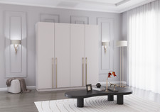 Kleiderschrank