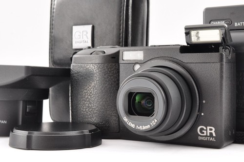 Fast neuwertig ricoh gr - [fast,