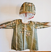 Antik: Babykleidung (Haube/Oberteil) 18. Jh./ frühes 19. Jh., Goldspitze, Seide