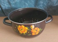 Braunes Emaille Sieb mit Blumen Abtropfsieb Nudelsieb mit Henkel