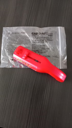 Capgun flaschenöffner rot aus - flaschenöffner,