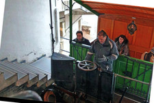 Fribourg , Steuerstand der Bergbahn