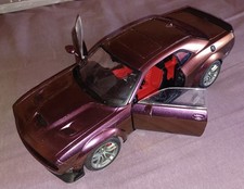 1:18 Dodge Challenger R/T