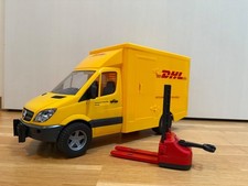 BRUDER Mercedes Benz DHL