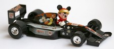 Bburago F1 - Disney - Grand Prix - Mickey Mouse - 28 m Micky Maus im Rennauto
