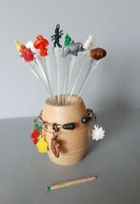 Holz Faß 8 Glas Anhänger Glasmarker 9 Party Cocktail Bowle Käse Pieker Spieße