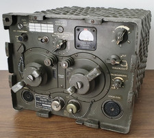 Sender Empfänger RT68/GRC Funkgerät NATO Bundeswehr Militär Prepper ungeprüft !