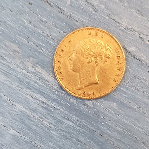 22ct gold half sovereign - gold,