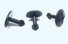 12x CLIPS MOTORSCHUTZ UNTERFAHRSCHUTZ RADLAUF KLEMMSTIFT 4A0805121C NEU #033