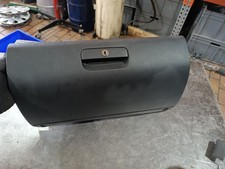 Skoda Octavia 1U 1U5 Handschuhfach Fach Ablagefach vorne schwarz 1U1857103B