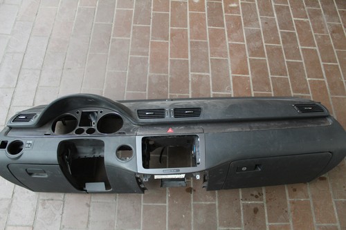 Armaturentafel - , /