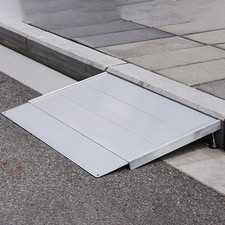 Rollstuhl Schwellenrampe