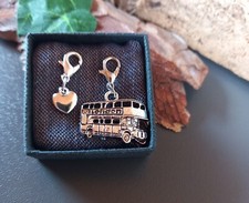 2 Schmuckanhänger mit