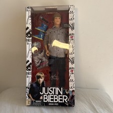 Justin Bieber Puppe verpackt