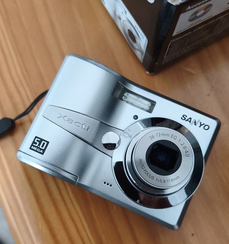 Digital camera sanyo - camera, vpc-s50