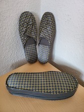 Hausschuhe Hauslatschen in Reisebox mit Reißverschluss DDR Zeit Latschen NEU